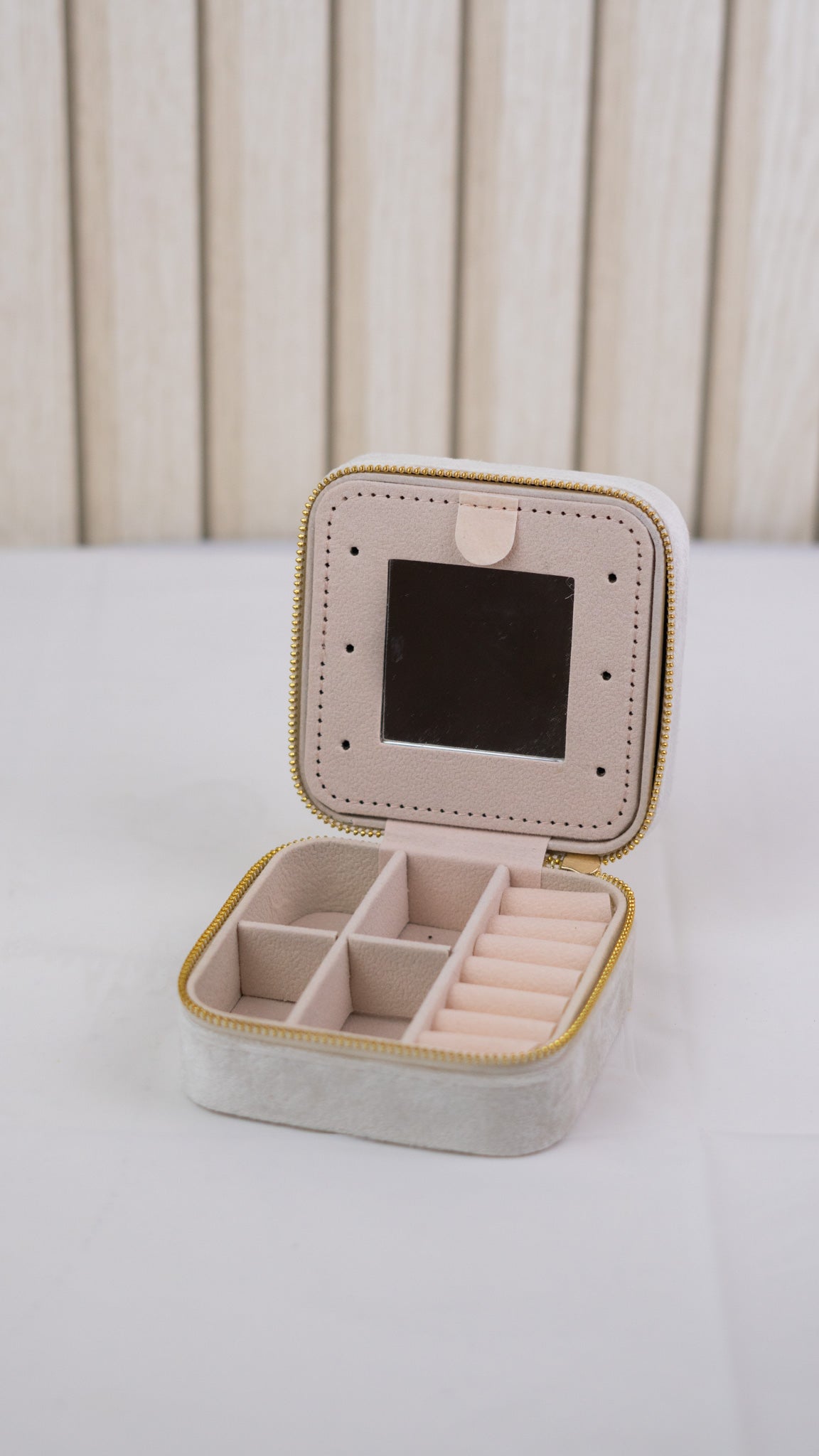 Variedad de estuches de Joyería